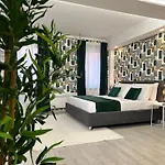 Fondazza Boutique