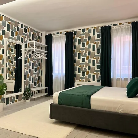 Fondazza Boutique *